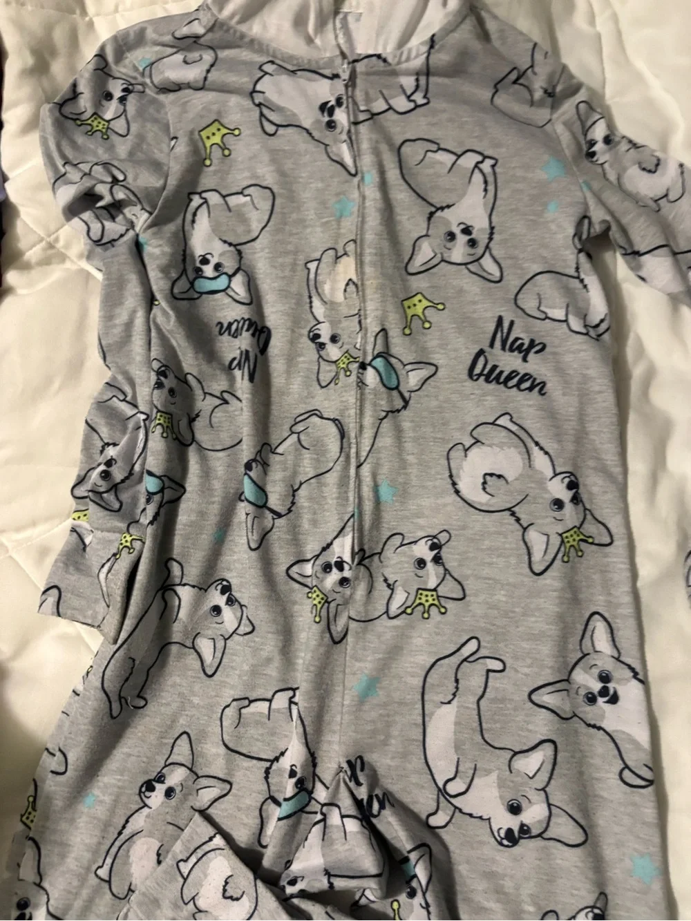 Justice Gray French Bulldog 'Nap Queen' Hooded Sleep Sack